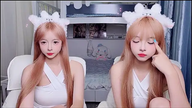 Snapshot of xiaoqiao-daqiao chatting on July 2026 08:40:02 PM xiaoqiao-daqiao online show from July 2026 08:40:02 PM