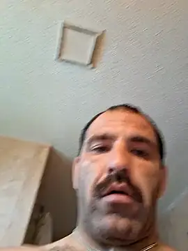 Snapshot of fitguy4u chatting on May 2026 04:37:01 PM fitguy4u online show from May 2026 04:37:01 PM