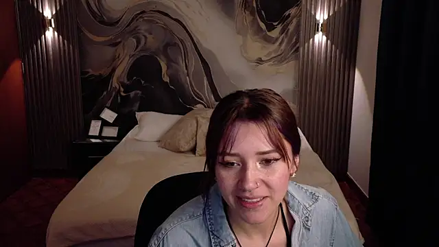 Snapshot of Emily_Cherry_ chatting on May 2026 01:49:02 PM Emily Cherry online show from May 2026 01:49:02 PM