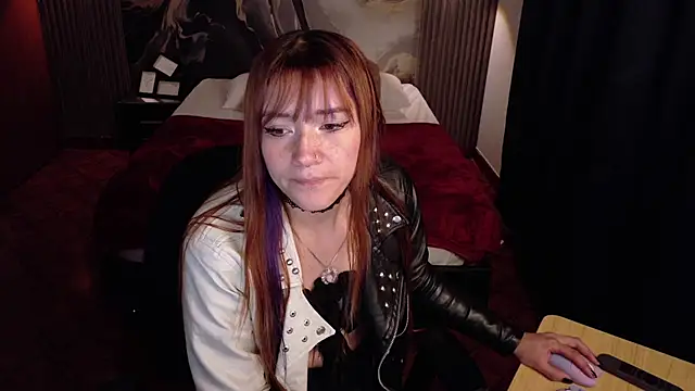Snapshot of Emily_Cherry_ chatting on May 2026 01:51:02 PM Emily Cherry online show from May 2026 01:51:02 PM