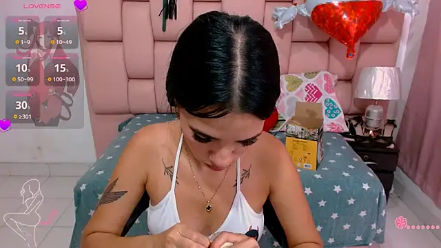 vanesa 22  online show from April 2026 04:36:02 PM