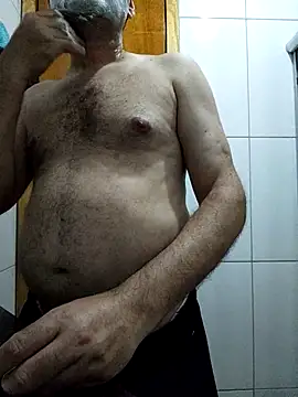 Fofinho44 online show from April 2026 10:23:02 PM