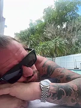 youngwildfreee online show from April 2026 03:28:02 PM