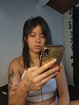 NefertitiXO online show from June 2026 06:00:02 PM