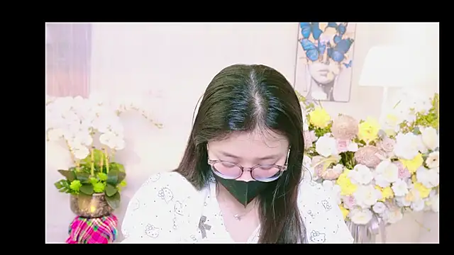 Snapshot of Chan_Chann chatting on April 2026 02:58:01 AM Chan Chann online show from April 2026 02:58:01 AM
