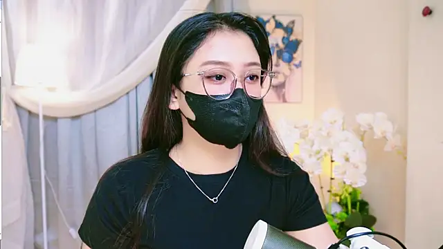 Snapshot of Chan_Chann chatting on May 2026 01:44:01 AM Chan Chann online show from May 2026 01:44:01 AM