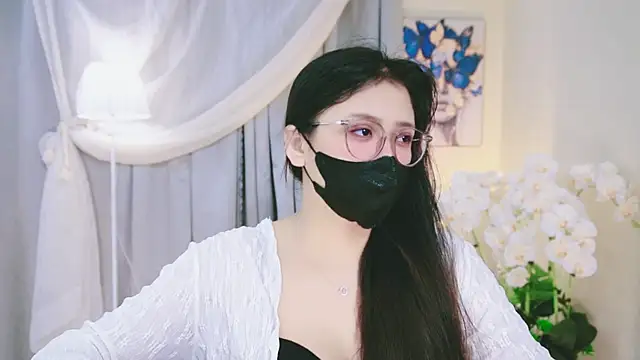 Snapshot of Chan_Chann chatting on May 2026 04:07:02 AM Chan Chann online show from May 2026 04:07:02 AM