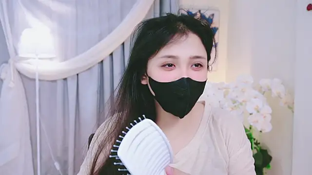 Snapshot of Chan_Chann chatting on May 2026 04:30:02 AM Chan Chann online show from May 2026 04:30:02 AM