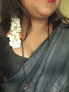 Snapshot of ur_love_kannada1 chatting on June 2026 05:33:02 PM ur love kannada1 online show from June 2026 05:33:02 PM