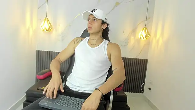 JeyTeylor online show from April 2026 12:54:02 PM