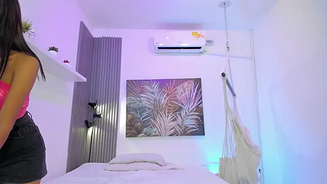 Snapshot of ivania_lua chatting on April 2026 11:24:01 AM ivania lua online show from April 2026 11:24:01 AM