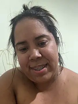 Snapshot of Tainesilva chatting on May 2026 02:18:02 AM Tainesilva online show from May 2026 02:18:02 AM