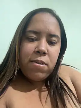 Snapshot of Tainesilva chatting on May 2026 03:13:01 AM Tainesilva online show from May 2026 03:13:01 AM