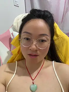 Snapshot of H-202604 chatting on May 2026 02:03:01 PM H-202604 online show from May 2026 02:03:01 PM
