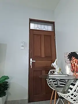 Snapshot of Sexxy_Babe2 chatting on July 2026 06:27:02 AM Sexxy Babe2 online show from July 2026 06:27:02 AM