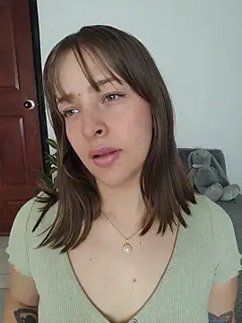Snapshot of Mari_Rouse chatting on May 2026 01:29:02 PM Mari Rouse online show from May 2026 01:29:02 PM