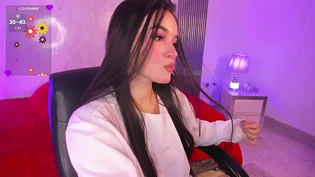 IsabellaDubois  online show from April 2026 12:50:02 PM