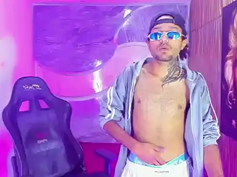 Snapshot of Josh_Hot_Sex chatting on April 2026 11:58:01 AM Josh Hot Sex online show from April 2026 11:58:01 AM