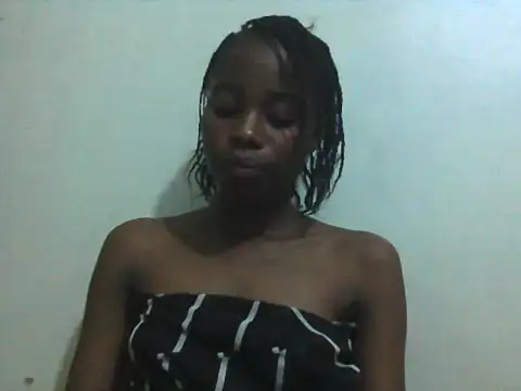 Snapshot of Rerpuss1 chatting on July 2026 05:05:01 PM Rerpuss1 online show from July 2026 05:05:01 PM