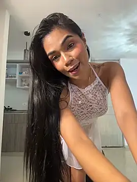 Snapshot of MauraGrayy chatting on May 2026 10:26:02 PM MauraGrayy online show from May 2026 10:26:02 PM