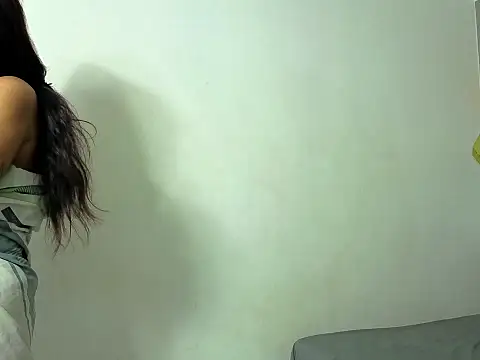 Samantha Lopez  online show from June 2026 01:50:02 PM