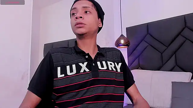 Snapshot of Axel_marcus chatting on April 2026 07:11:02 PM Axel marcus online show from April 2026 07:11:02 PM