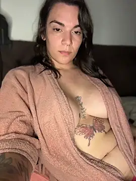 alicemeb online show from June 2026 11:18:01 PM