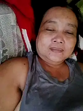 jeanyummytits online show from July 2026 11:55:02 PM