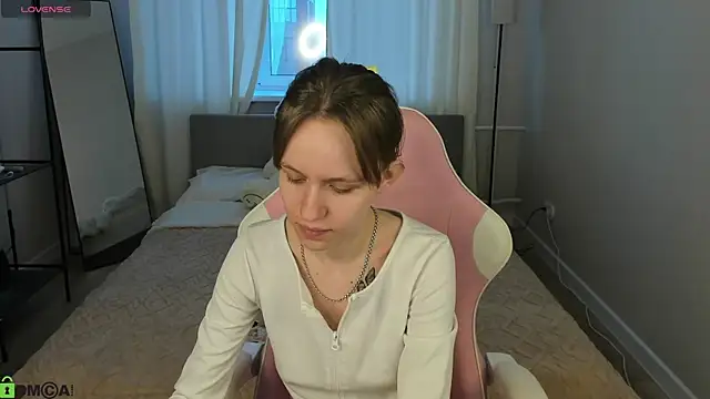 Milena Milyan online show from April 2026 01:01:01 AM