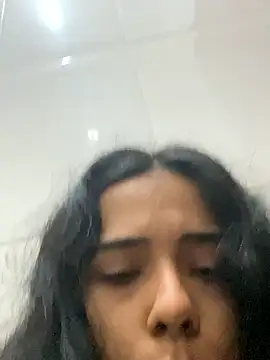 Snapshot of lafemagui chatting on June 2026 08:48:02 PM lafemagui online show from June 2026 08:48:02 PM