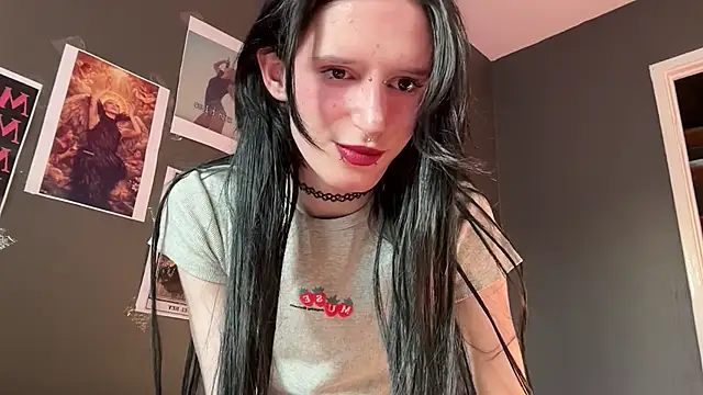 Snapshot of Niky_Long chatting on April 2026 03:06:01 PM Niky Long online show from April 2026 03:06:01 PM