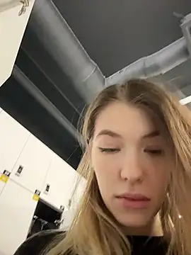 Risky Mia69 online show from April 2026 06:10:01 PM