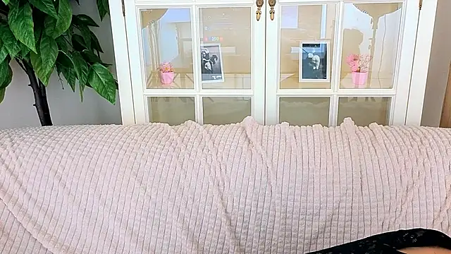 ToxikDoll online show from April 2026 08:32:01 PM