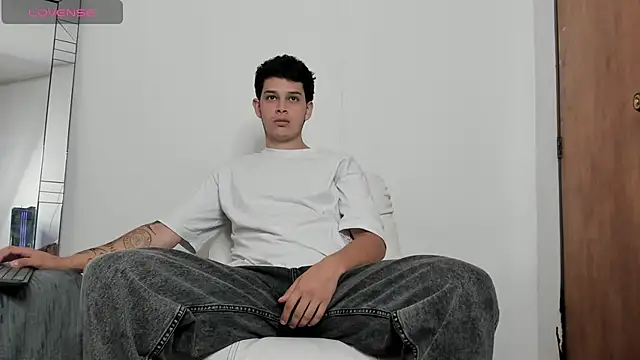 elijah stoone online show from April 2026 11:46:02 AM