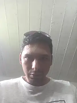 Snapshot of PROSTITUTO-RICO chatting on June 2026 06:47:01 PM PROSTITUTO-RICO online show from June 2026 06:47:01 PM