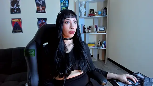 Ravenelle  online show from May 2026 11:14:02 PM