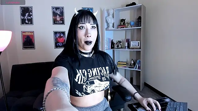 Ravenelle  online show from June 2026 10:36:02 PM