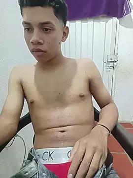 Snapshot of curious_straight_guy chatting on July 2026 01:30:02 AM curious straight guy online show from July 2026 01:30:02 AM