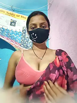 Snapshot of BaddieUnleashed chatting on July 2026 07:13:02 PM BaddieUnleashed online show from July 2026 07:13:02 PM