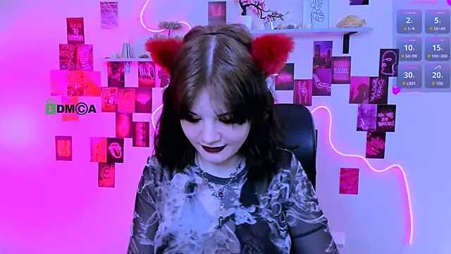 nikki kiss  online show from May 2026 09:06:01 AM