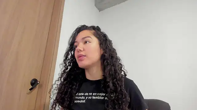 MiaRouseex online show from June 2026 12:38:02 PM