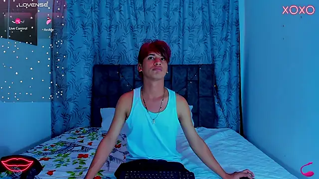 Snapshot of IhanKing chatting on July 2026 07:38:01 PM IhanKing online show from July 2026 07:38:01 PM