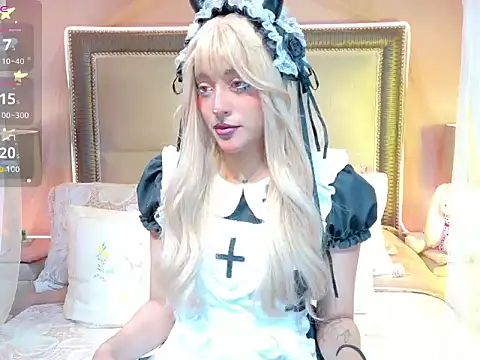 Snapshot of VaLuu__ chatting on June 2026 01:02:01 PM VaLuu online show from June 2026 01:02:01 PM