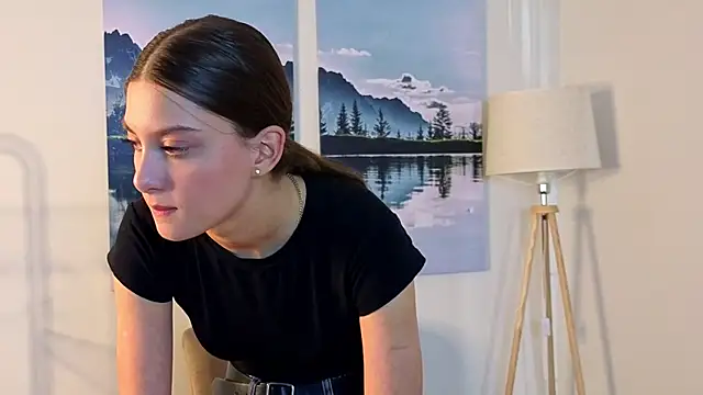 NatashaRieker online show from April 2026 09:45:02 AM