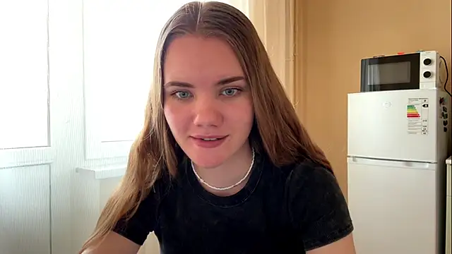 Snapshot of doana_bebriti chatting on May 2026 12:22:02 PM doana bebriti online show from May 2026 12:22:02 PM