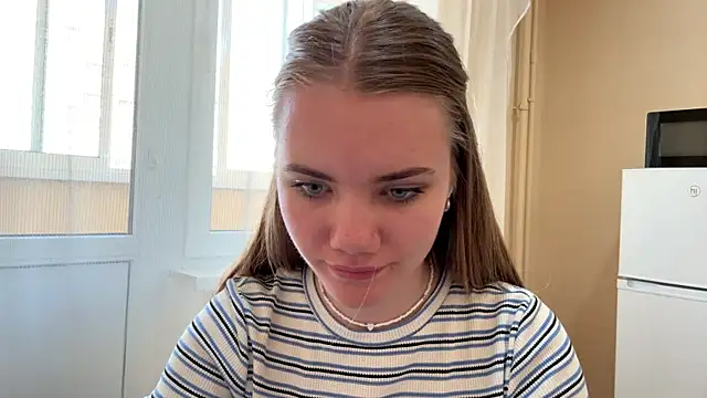 Snapshot of doana_bebriti chatting on June 2026 02:33:01 PM doana bebriti online show from June 2026 02:33:01 PM