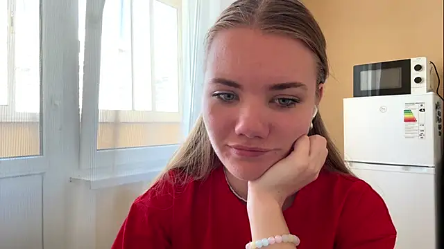 Snapshot of doana_bebriti chatting on June 2026 11:38:01 AM doana bebriti online show from June 2026 11:38:01 AM