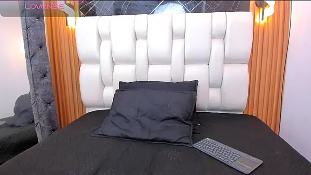 mia89 dl online show from July 2026 01:42:01 PM