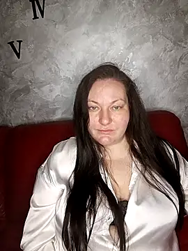 Snapshot of NeonSky_Play chatting on April 2026 10:45:02 PM NeonSky Play online show from April 2026 10:45:02 PM