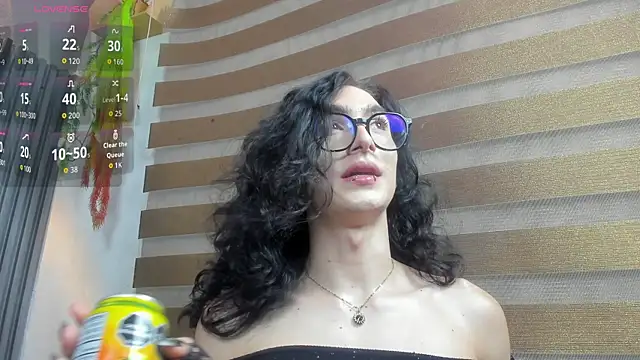 Snapshot of Shammy_rosse chatting on July 2026 08:33:02 PM Shammy rosse online show from July 2026 08:33:02 PM